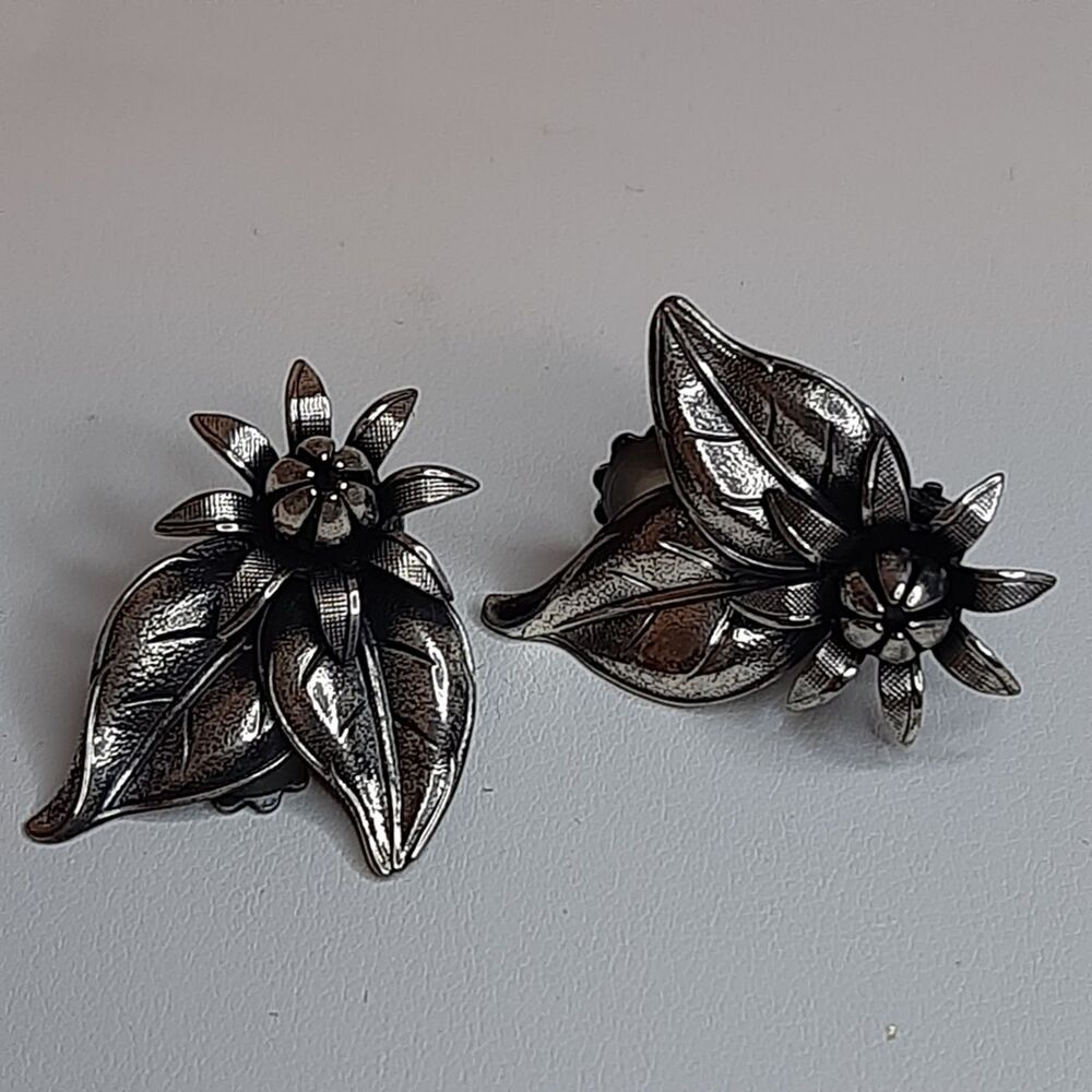 Vtg MCM Botticelli earrings silver-tone Clip on Leaf Floral signed